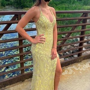 2020 Yellow Primavera Prom Dress